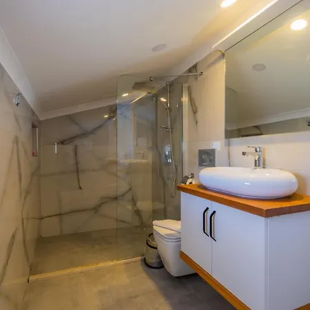 Infinity Beyaz * 费特希耶