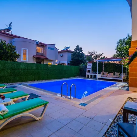 Infinity Beyaz * 费特希耶